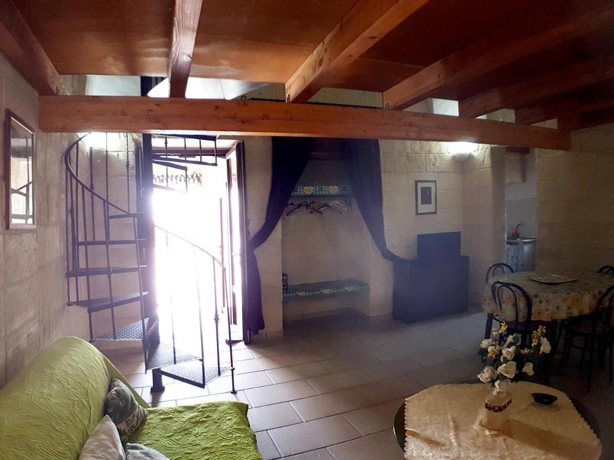 Oikia Vacanze Uggiano La Chiesa Casa Dante 외부 사진